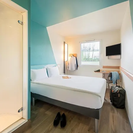 B&B Hotel Regensburg-Ost Отель